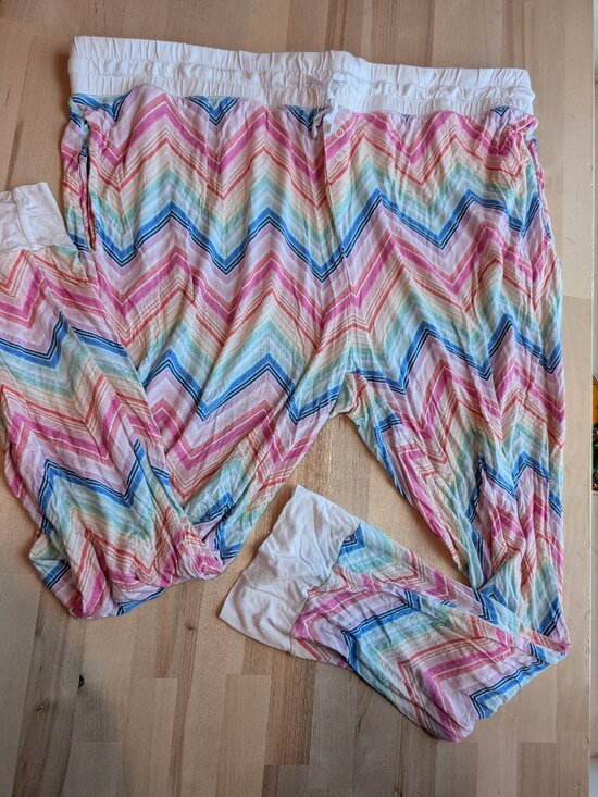 Little Sleepies Other - Little Sleepies Pajamas Womens XX-Large Rainbow Chevron Pants